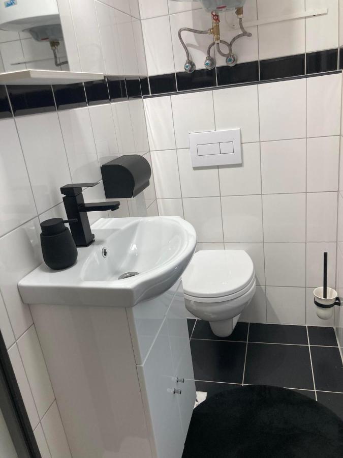 Arany Apartman Aparthotel Cegled Bagian luar foto