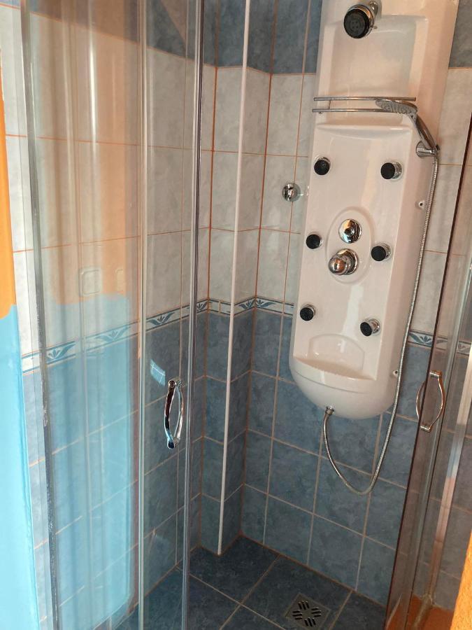Arany Apartman Aparthotel Cegled Bagian luar foto