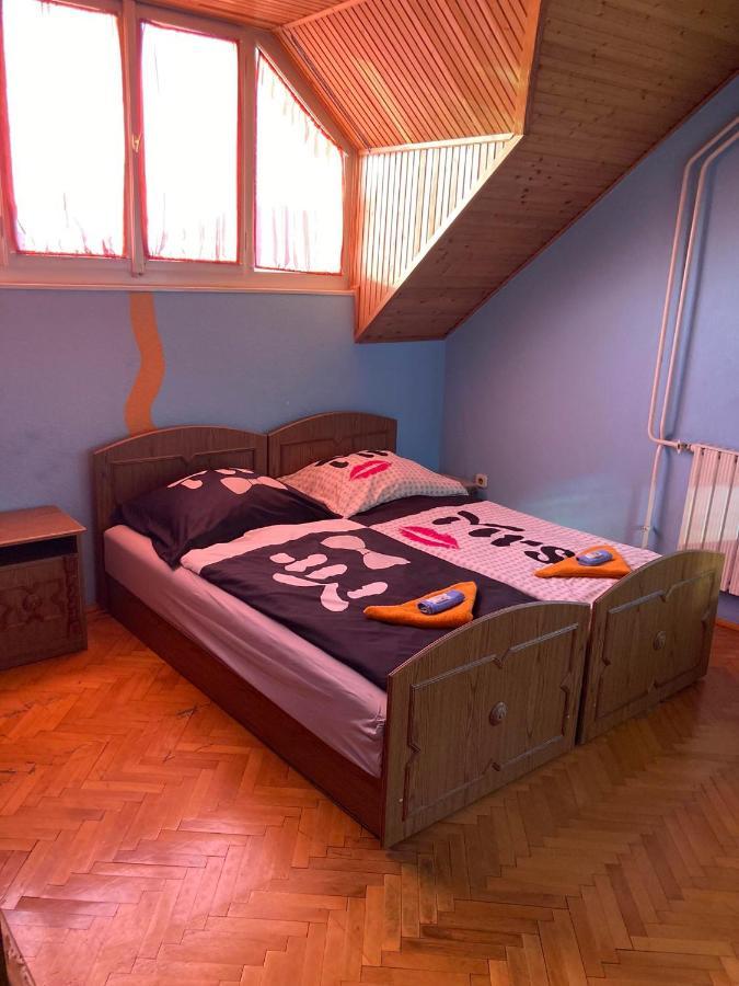 Arany Apartman Aparthotel Cegled Bagian luar foto